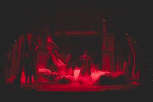 La troupe de Cyrano avec Édouard Baer